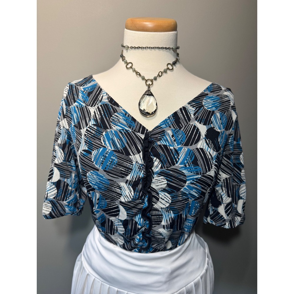 Y2K Style & Co. Womens Top Blue Black White Abstract Ruffle V Neck Medium‎
